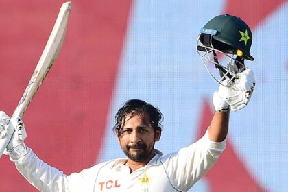 Sarfaraz Ahmed's Century, Karachi Test Match