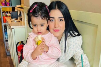 خوبصورت اداکارہ سارہ خان