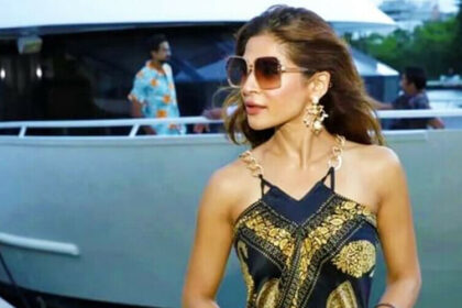 اداکارہ و گلوکارہ عائشہ