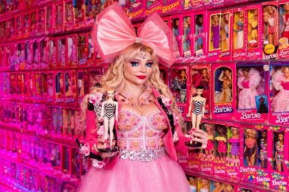 12 ہزار باربی ڈولز